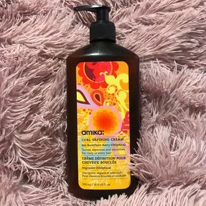Amika curl defining cream